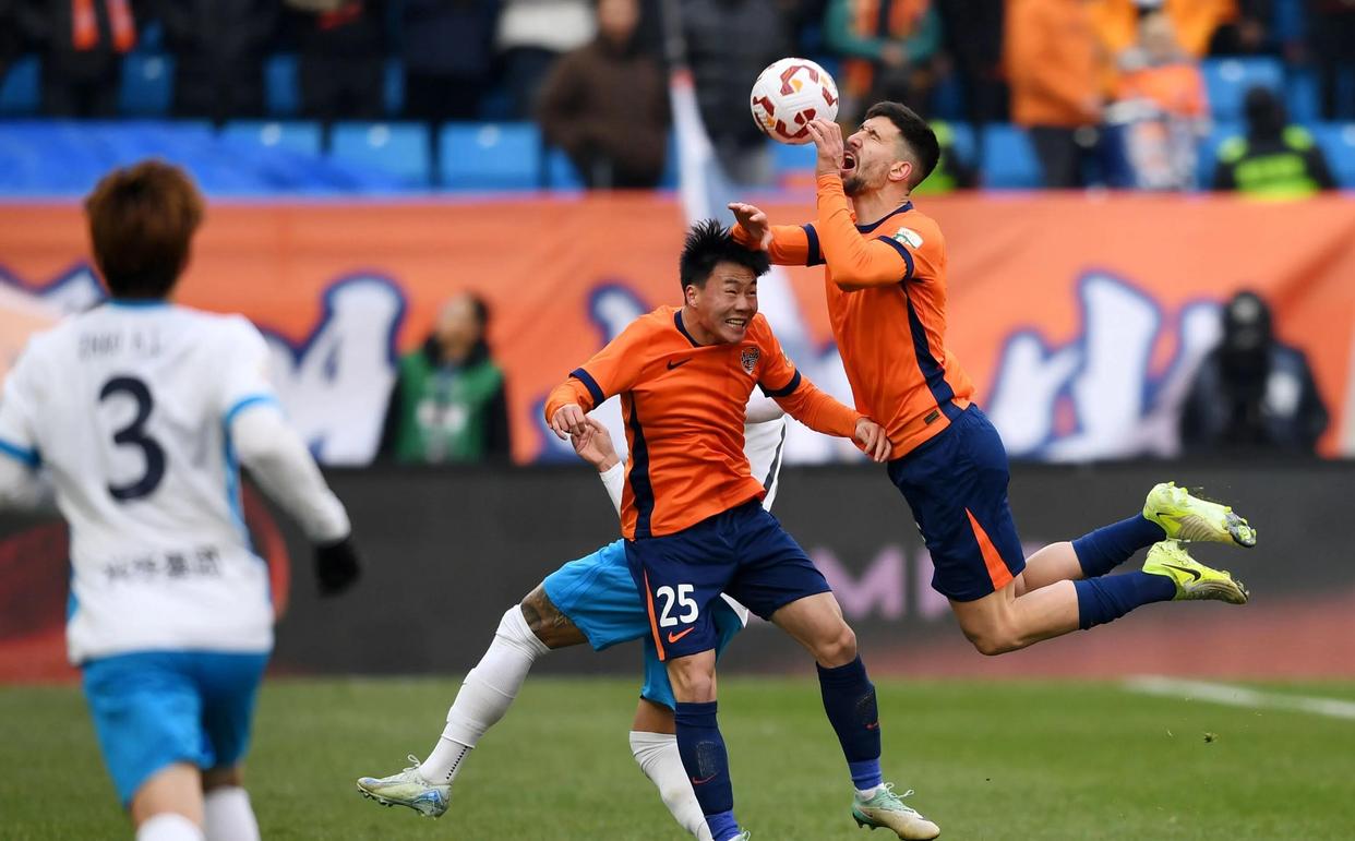 米兰体育APP-青岛黄海联赛表现出色，球队备战接下来比赛(青岛黄海足球俱乐部2020赛季引援最新消息)